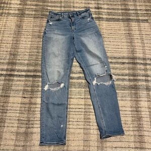 American Eagle Curvy Mom Jean